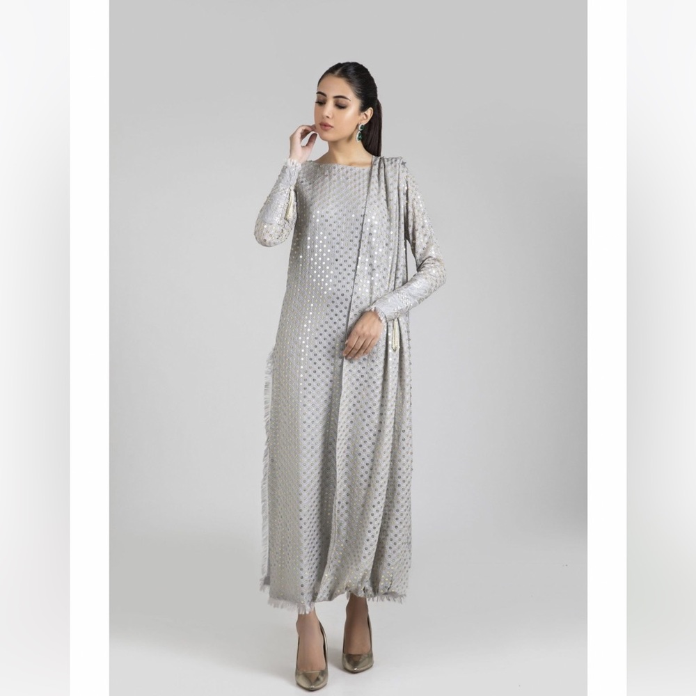 Pakistani/Indian Designer Draped Sequin - image 6